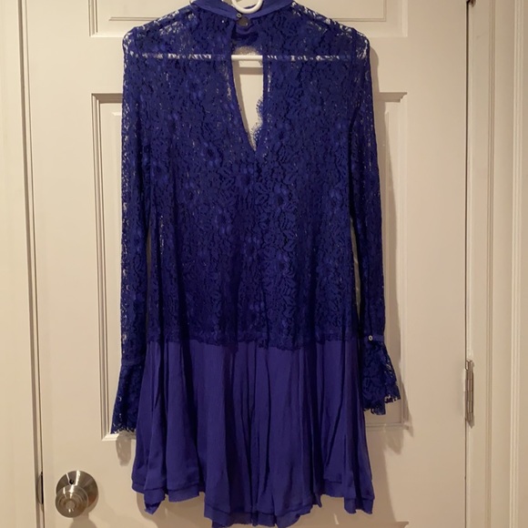 Free People Secret Origins Piece Lace Choker Tunic - Picture 3 of 3